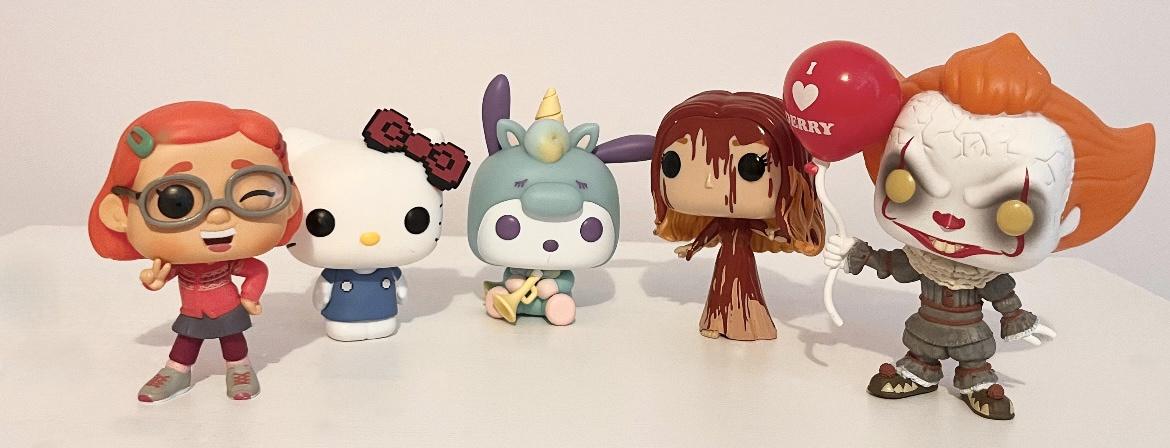 meilin lee, hello kitty, pochacco, carrie white and pennywise funko pops